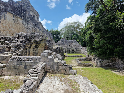 Zona Arqueológica de Becán