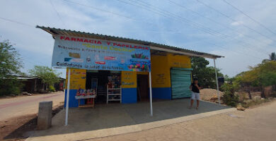 Farmacia y Papelería Santa Cecilia