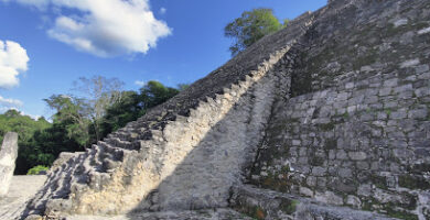 Estructura 2 Calakmul